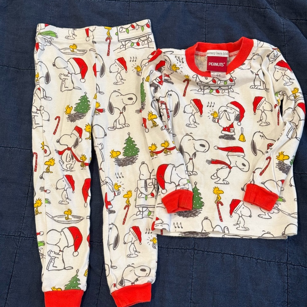 Pottery barn toddler Christmas pjs 2t